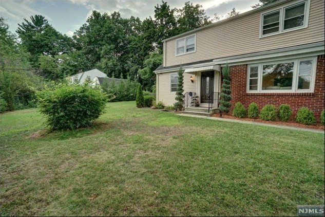 775 Kinderkamack Rd, River Edge, NJ 07661