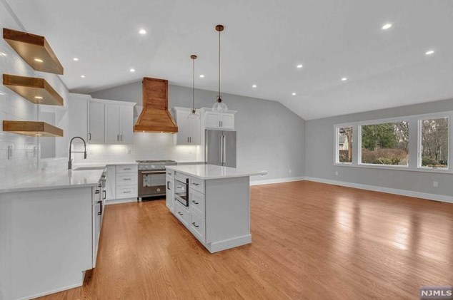 739 Pine Lake Dr, Township Of Washington NJ  07676-4821 exterior