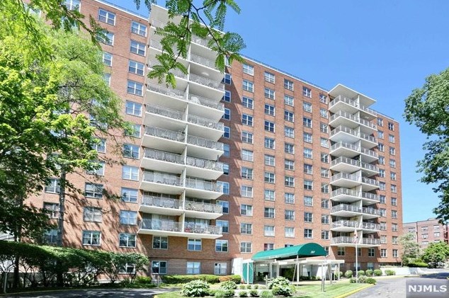301 Beech St #4a, Hackensack, NJ 07601