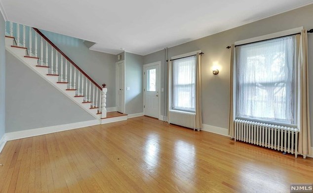 42 Norman Pl, Tenafly NJ  07670-2522 exterior