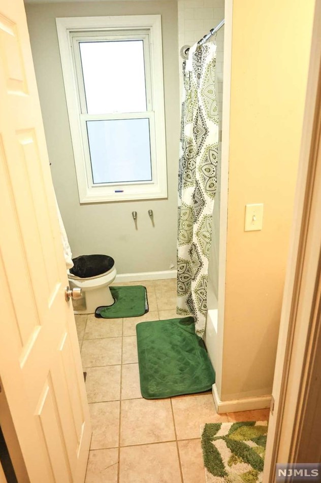 342 Sandford Ave, Newark NJ  07106 exterior