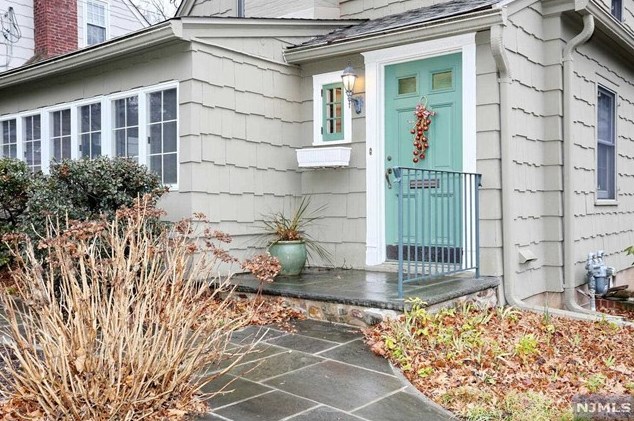 33 E Glen Ave, Ridgewood, NJ 07450