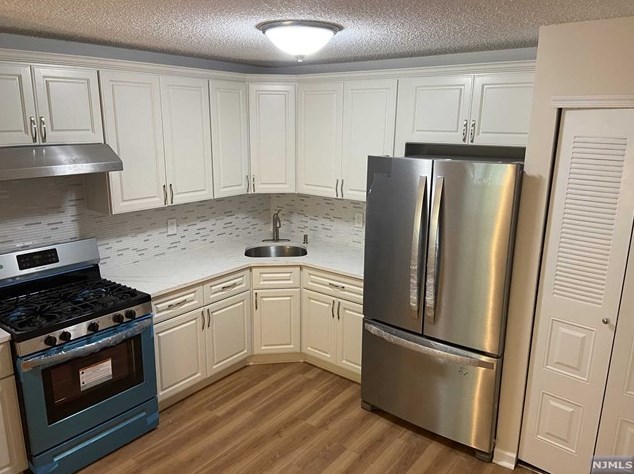 388 Poets Way, Mahwah, NJ 07430