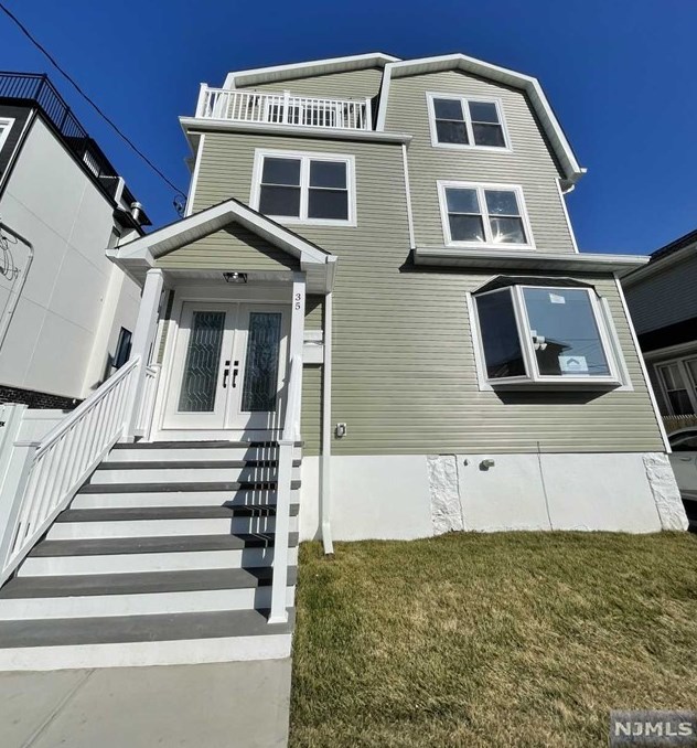 35 Washington Ave #1, Cliffside Park, NJ 07010