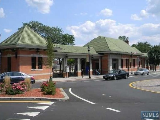 126 Hackett Pl, Rutherford NJ 07070-1655 exterior