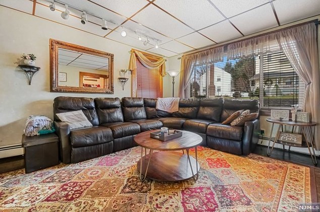 153 Eastern Way, Rutherford NJ  07070-2501 exterior