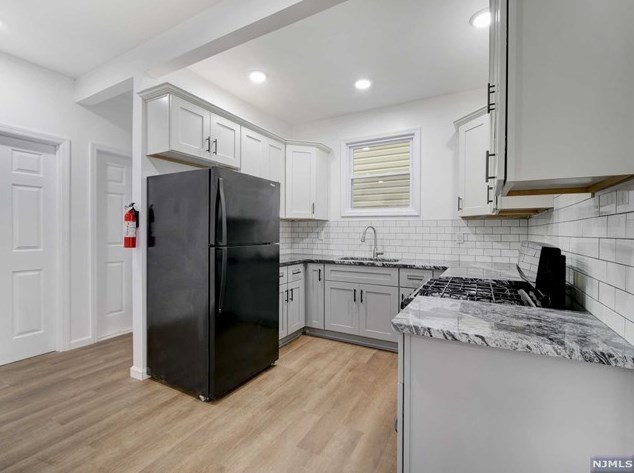 102 Lafayette St, Paterson, NJ 07501