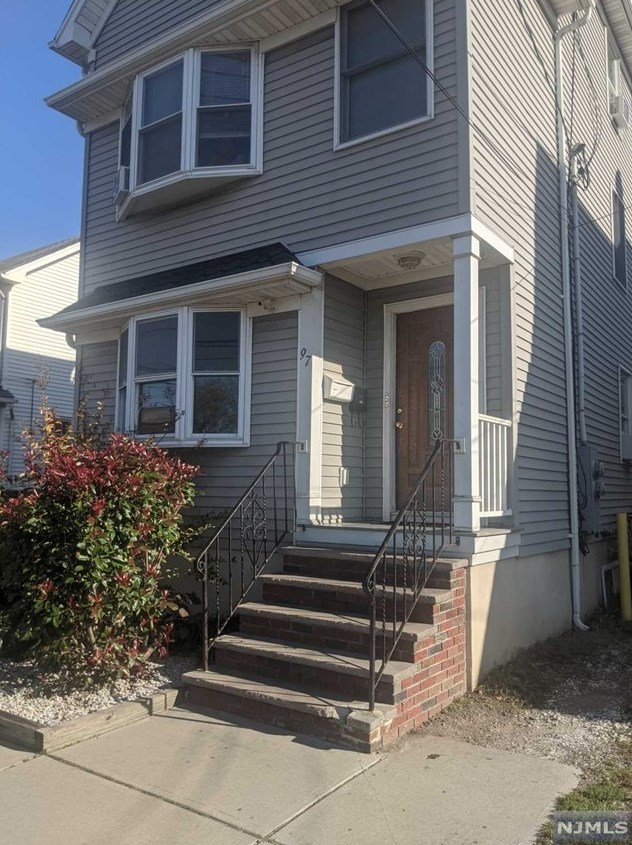 97 Van Winkle Ave #1st Flr, Wallington, NJ 07057