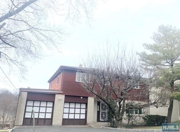 54 Anderson Ave, Englewood, NJ 07632