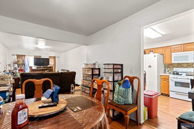 144 Oak St, Rahway, NJ 07065