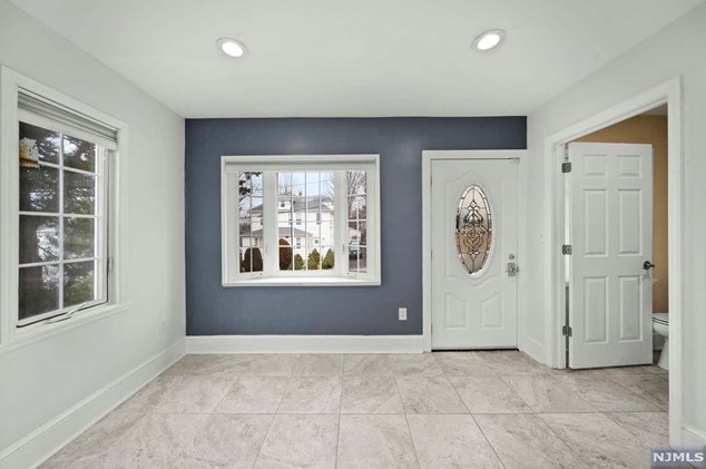 46 Elmwood Ave, Bogota, NJ 07603