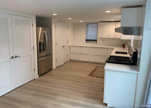 63 Virginia Ave #1st Fl, West Fort Lee, NJ 07024