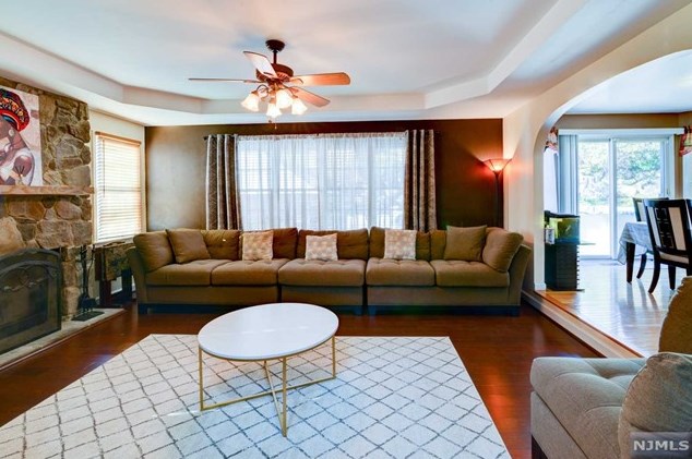 938 Homestead Dr, Fredon NJ  07860-4612 exterior