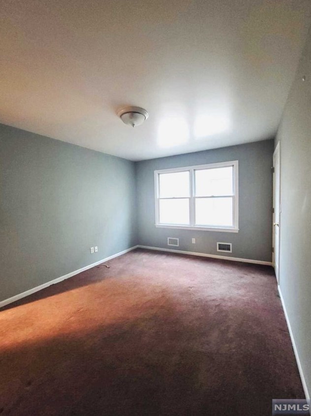 274 Harrison Ave, Lodi, NJ 07644