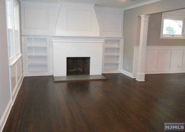 48 Minell Pl, Teaneck, NJ 07666
