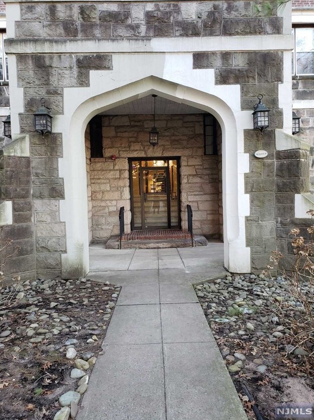 100 E Palisade Ave #d34, Englewood, NJ 07631
