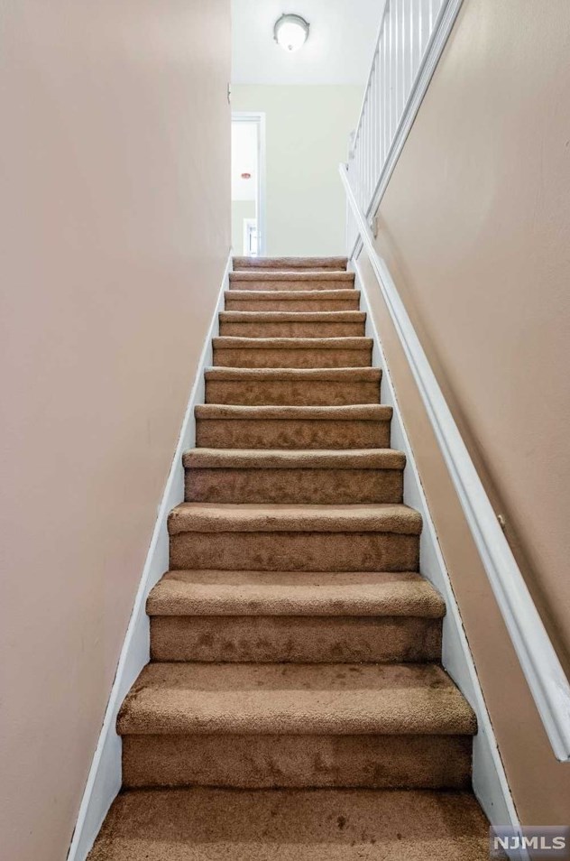 479 Maple Hill Dr #38, Hackensack, NJ 07601