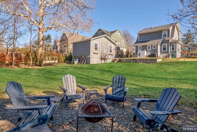 218 Kenilworth Rd, Ridgewood, NJ 07450