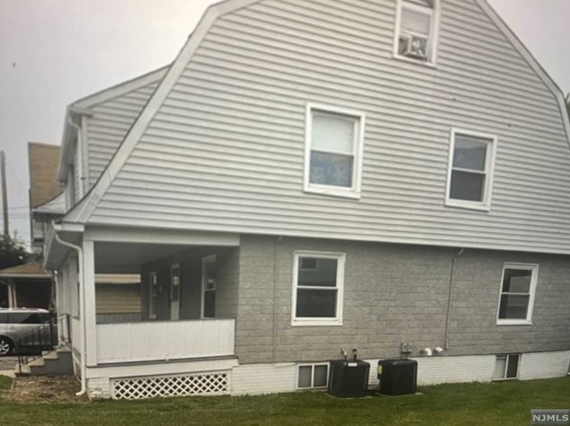 126 Essex St #1, Maywood, NJ 07607