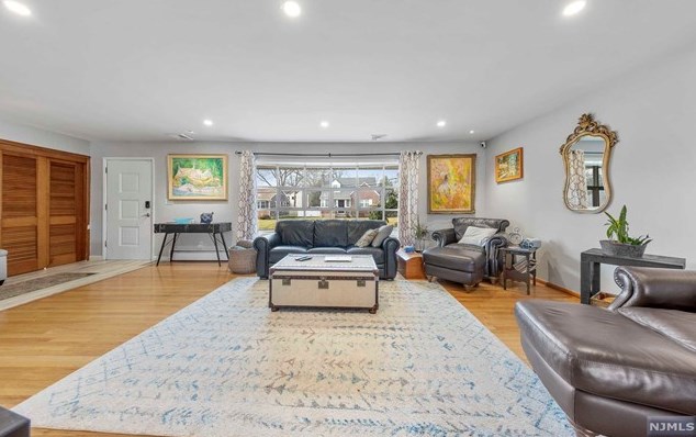 148 Scharer Ave, Rockleigh, NJ 07647