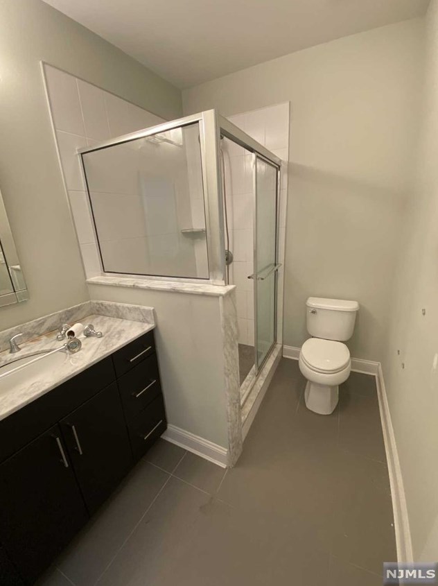 2127 Linwood Ave #302, West Fort Lee, NJ 07024