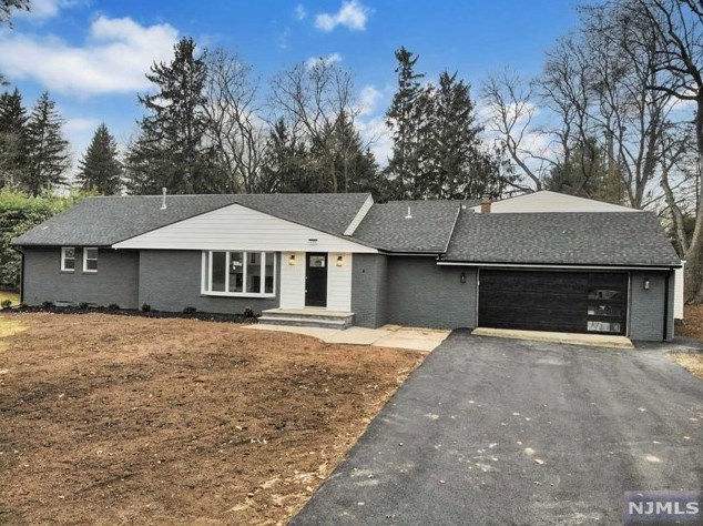 120 Pascack Rd, Westwood, NJ 07676