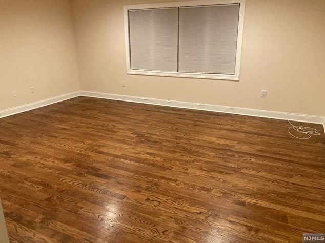 518 Saddle River Rd, Saddle Brook, NJ 07663