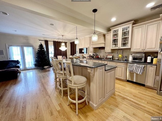 95 Highwood Ave, Englewood, NJ 07631