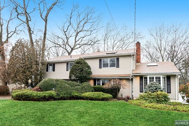 452 Beech St, Westwood, NJ 07676