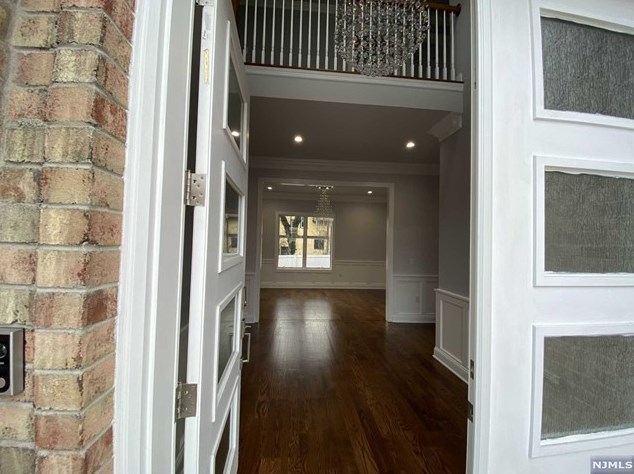 30 Cortland Pl, Cliffside Park, NJ 07010