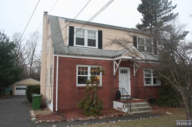 85 Paramus Rd #2, Paramus, NJ 07652