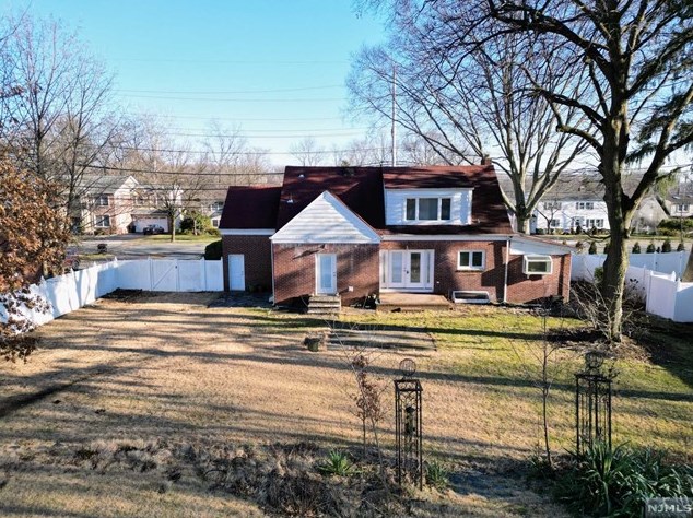 63 Spring Valley Rd, Paramus, NJ 07652