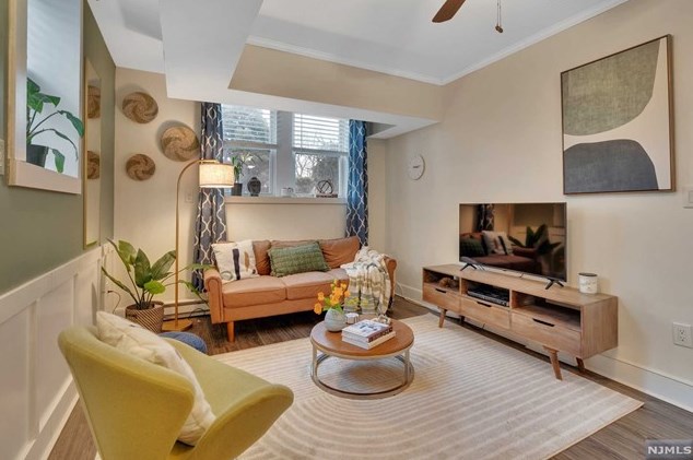 16 Forest St #6103, Montclair, NJ 07042