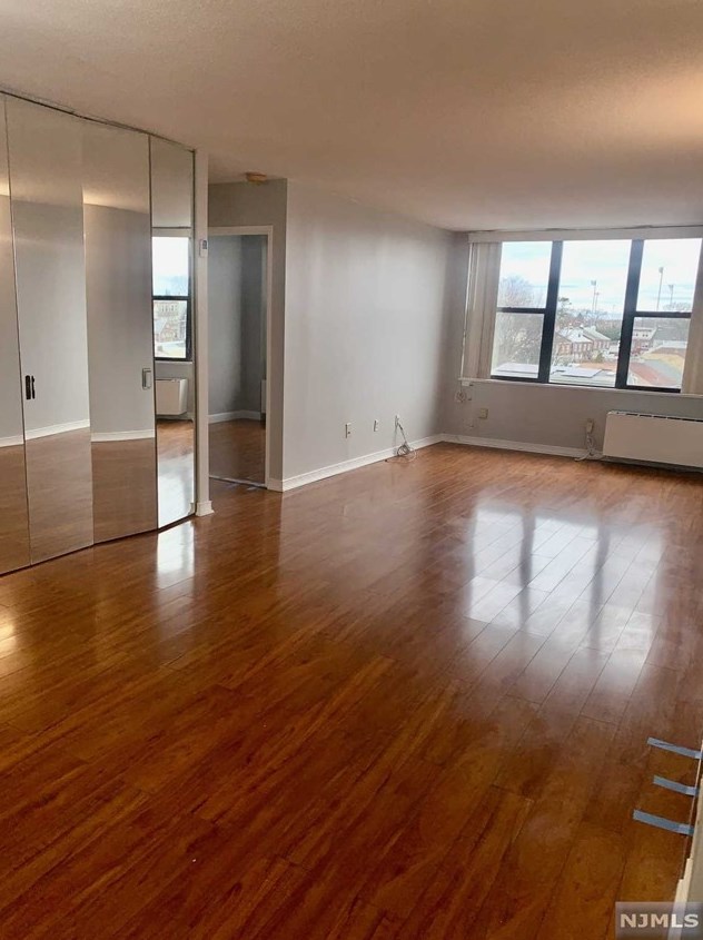 9019 Wall St Apt 5d, North Bergen, NJ