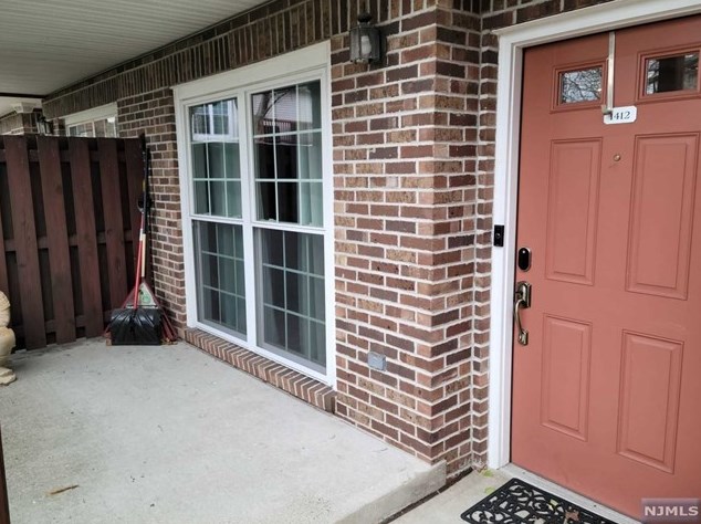 1412 Westgate Dr, West Fort Lee, NJ 07024