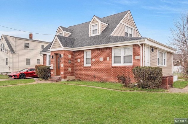 107 Oxford St, Paterson, NJ 07508