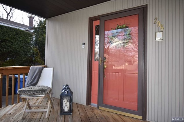 296 Lake St, N Milford, NJ 07646