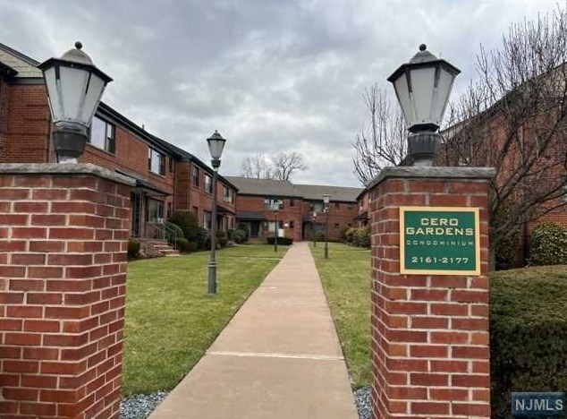 2167 N Central Rd #a, West Fort Lee, NJ 07024