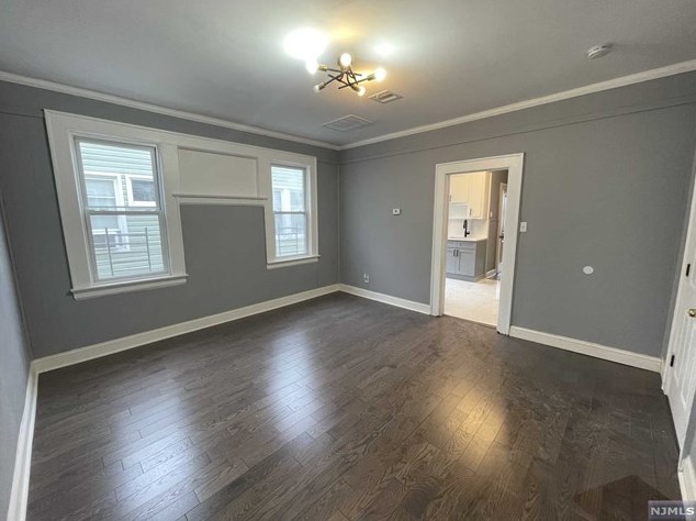 174-176 Eastern Pkwy #4, Newark, NJ 07106