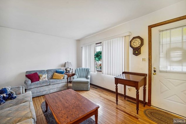 316 S Blvd, Saddle Brook, NJ 07663
