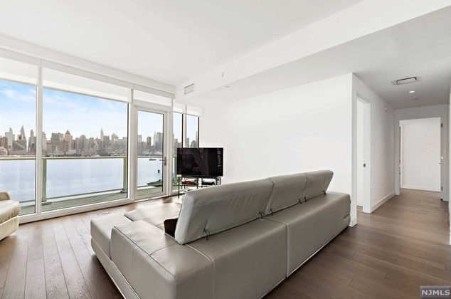 800 Ave At Port Imperial #905, Union City, NJ 07086