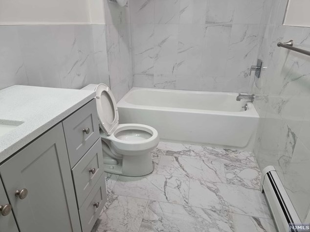 12 E Ruby Ave #2fl, Palisades Park, NJ 07650