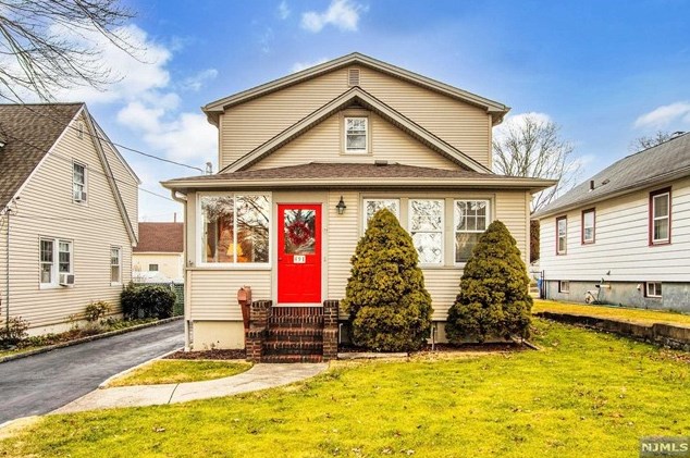 491 James St, N Milford, NJ 07646