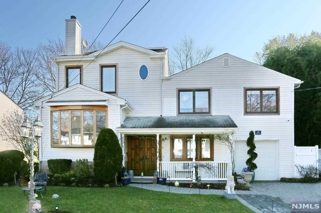 175 Berkley Pl, Dumont, NJ 07628