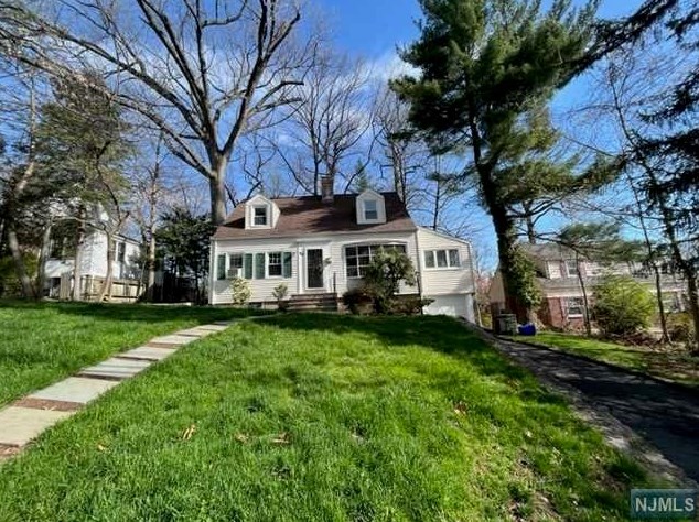 85 Lexington Ave, Cresskill, NJ 07626