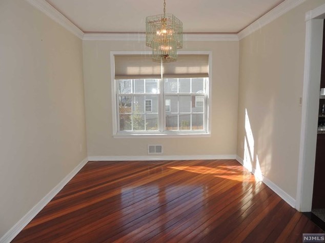 779 Livingston Ct, Paramus NJ  07652-4255 exterior