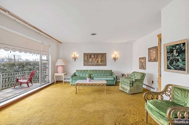 1347 Oleri Ter, West Fort Lee NJ  07024-5257 exterior