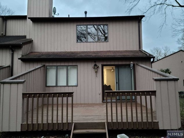 26 Williamsburgh Way, Montvale, NJ 07645