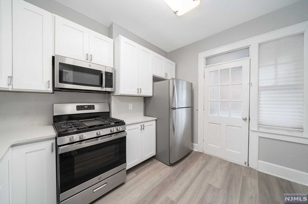 117 72nd St, North Bergen, NJ 07047