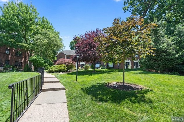 90 Tracey Pl #f-2t, Englewood, NJ 07631